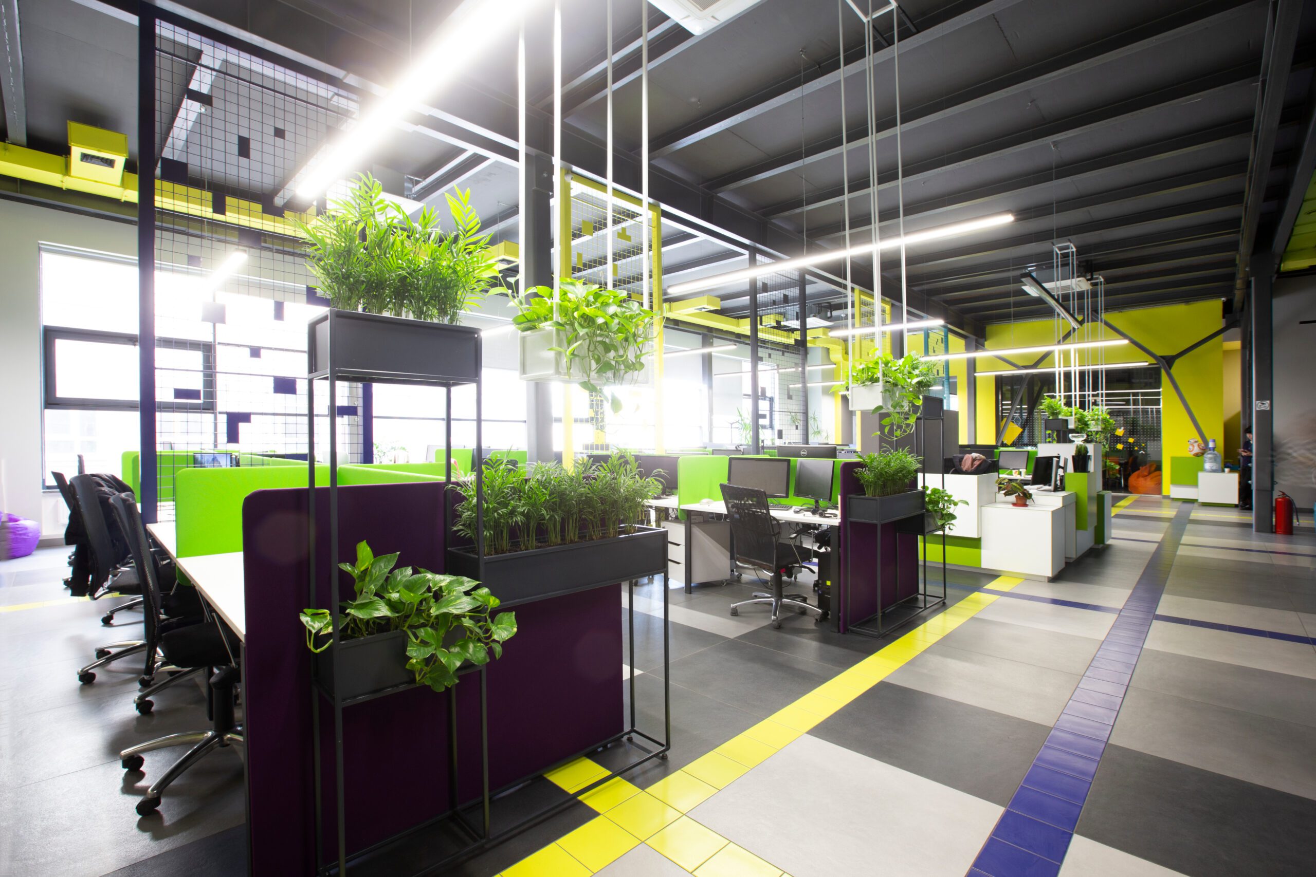 World,Pandemic,,Coronacrisis.,Empty,Workplaces,In,Modern,Office,With,Plants,